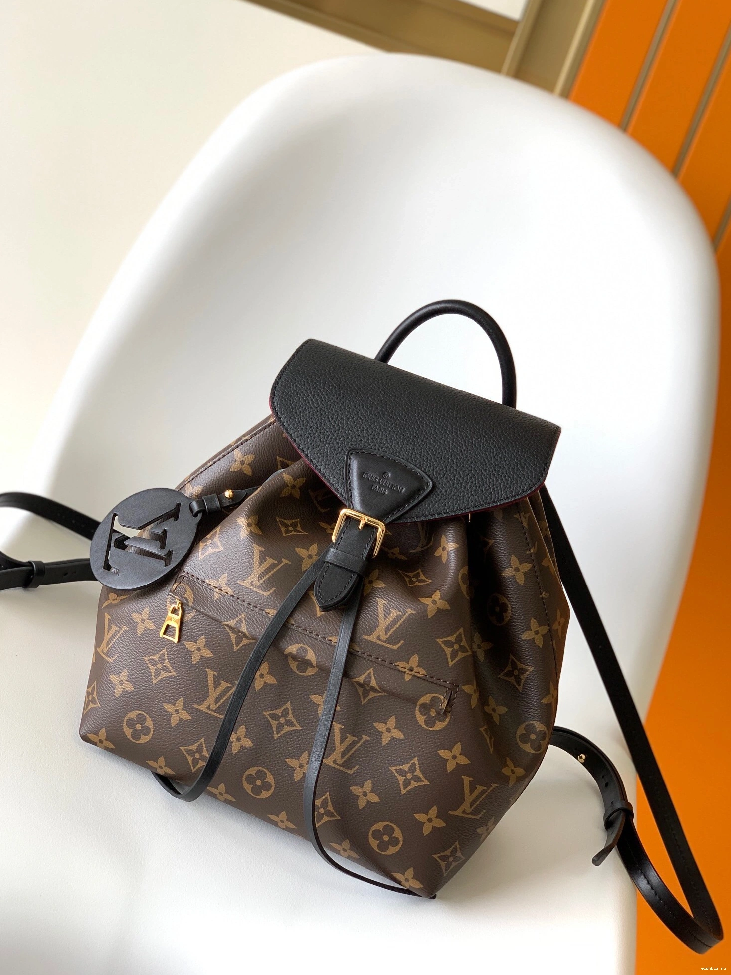 WIS LOUIS VUITTON MONTSOURIS PM 1213